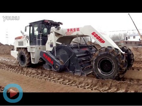 WR2300L，永城段G311國道灰土拌和速度超級快