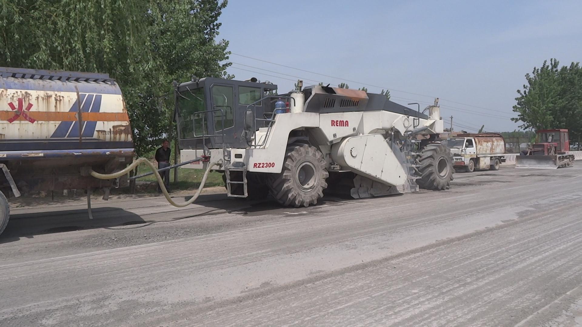 RZ2300，冷再生機(jī)濮陽S222省道冷再生施工